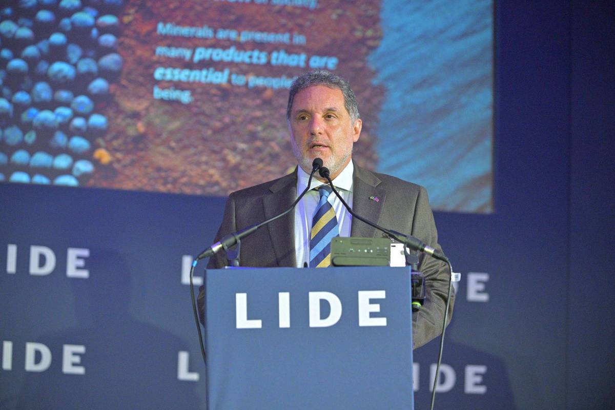 Vale faz provocação sobre economia verde em Londres em meio a batalha judicial sobre Mariana