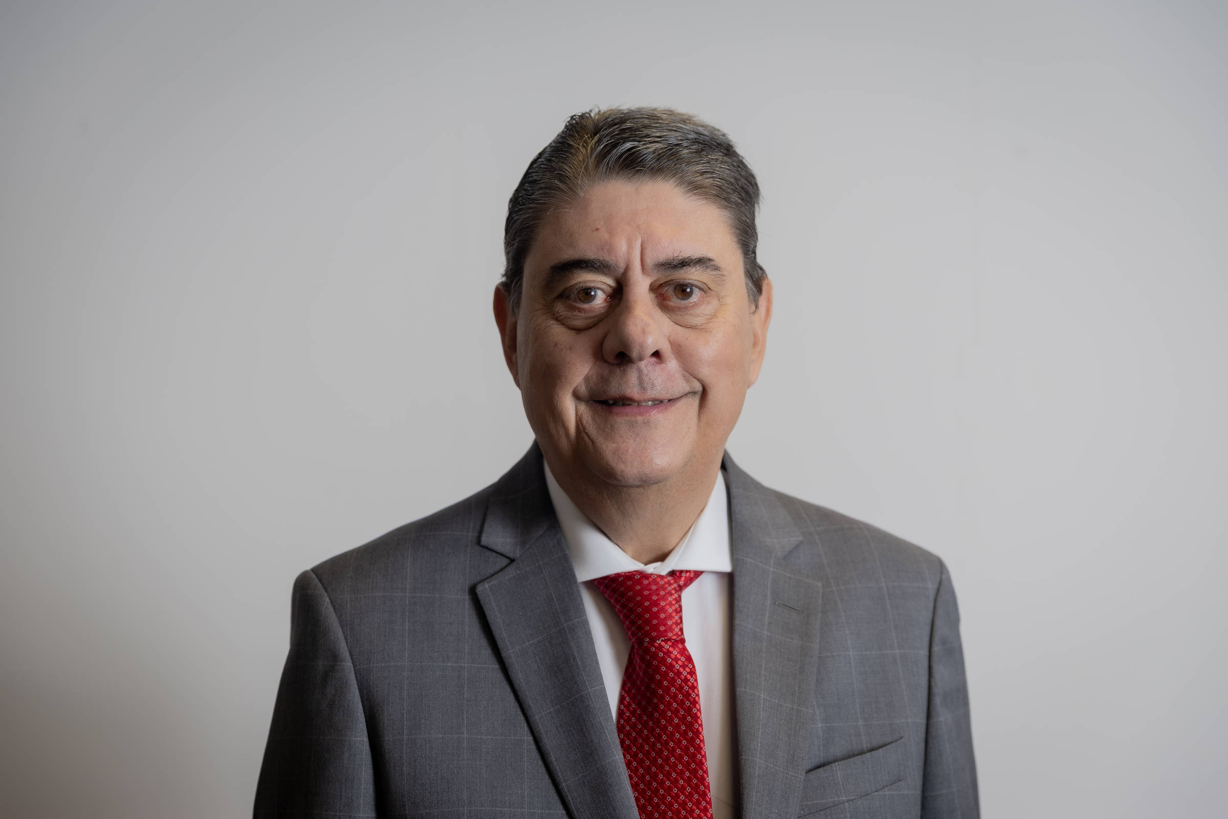 Cartão de desconto não é plano de saúde, mas ANS vai regular, diz presidente da agência