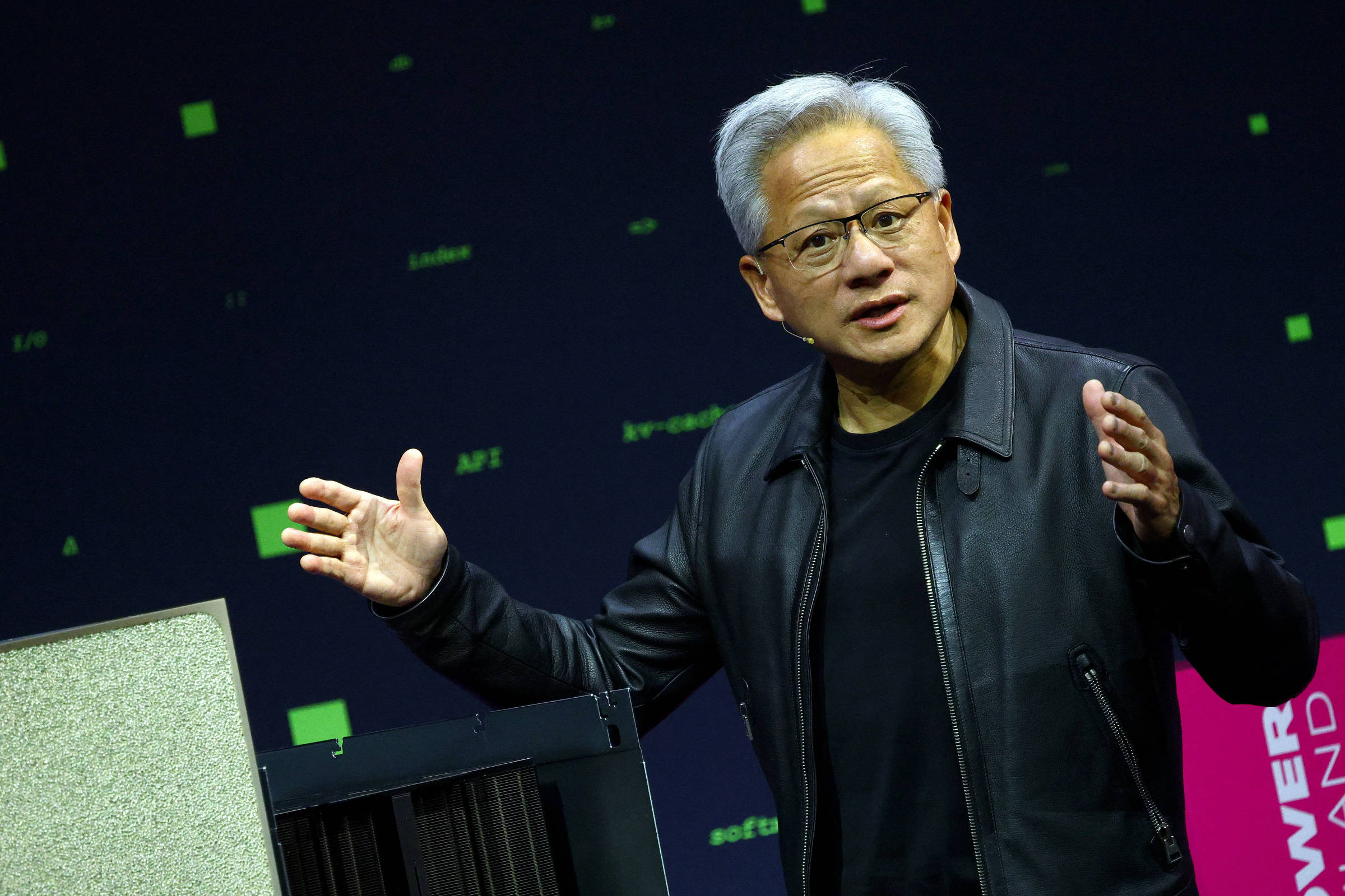 CEO da Nvidia diz que China vai vencer corrida da IA contra os EUA