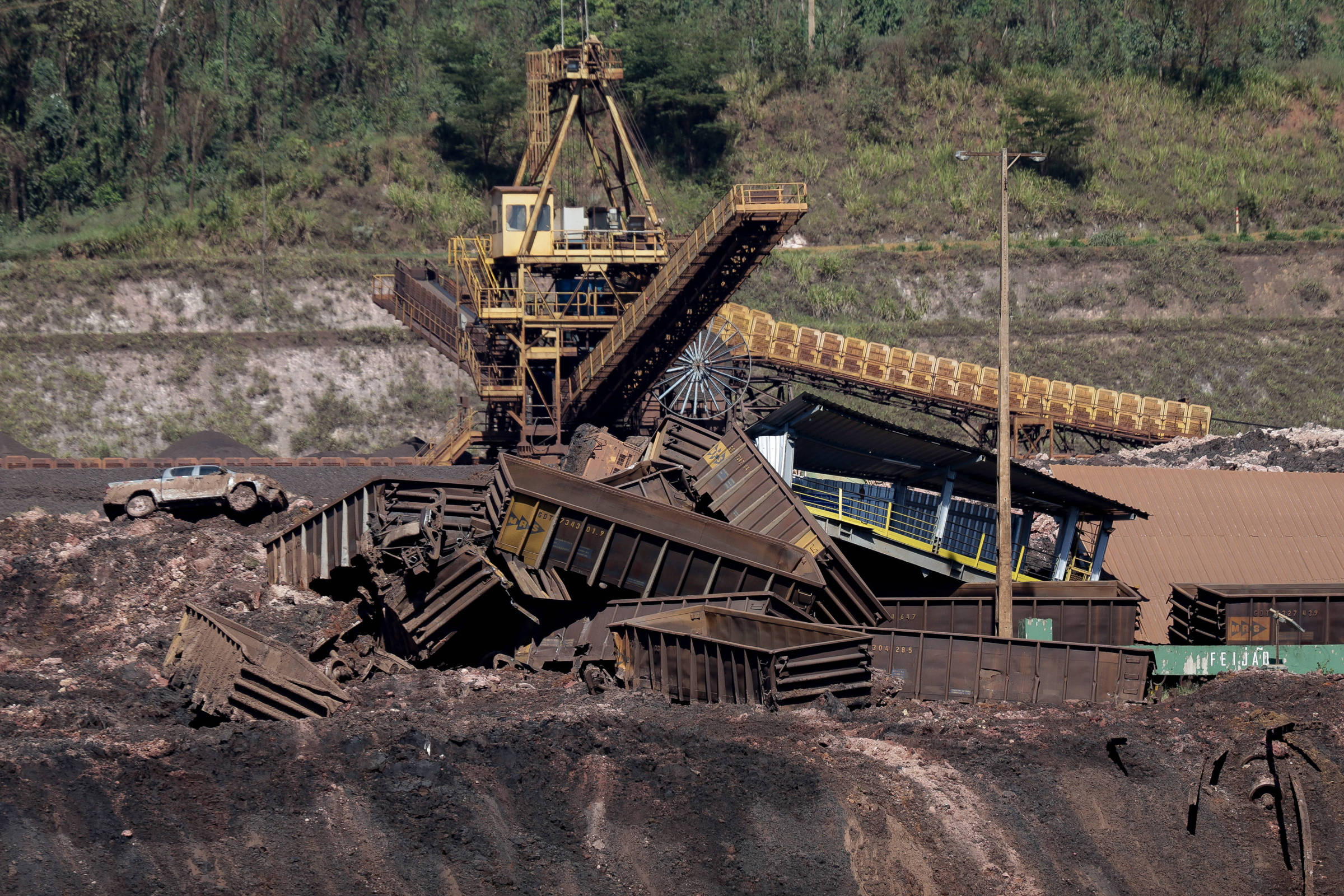 Nova regra de segurança para trabalhadores abre embate no setor de mineração
