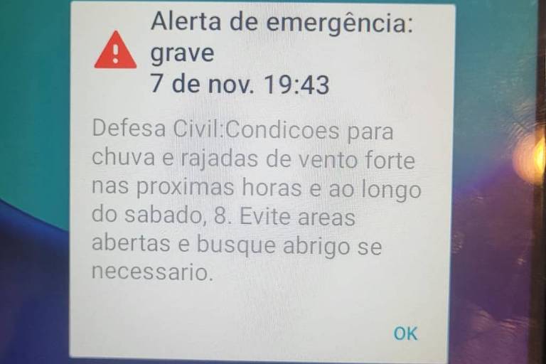 1762557416690e7de810ca4_1762557416_3x2_md Ao menos seis pessoas morrem e mais de 400 ficam feridas após ciclone devastar cidades no Paraná; veja vídeos