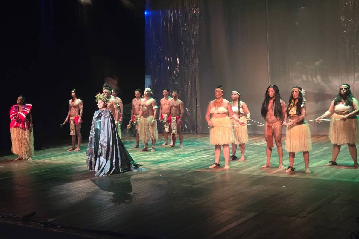 Experiences COP Effect, with Crowded Tourist Spots and Rise in Foreign Visitors