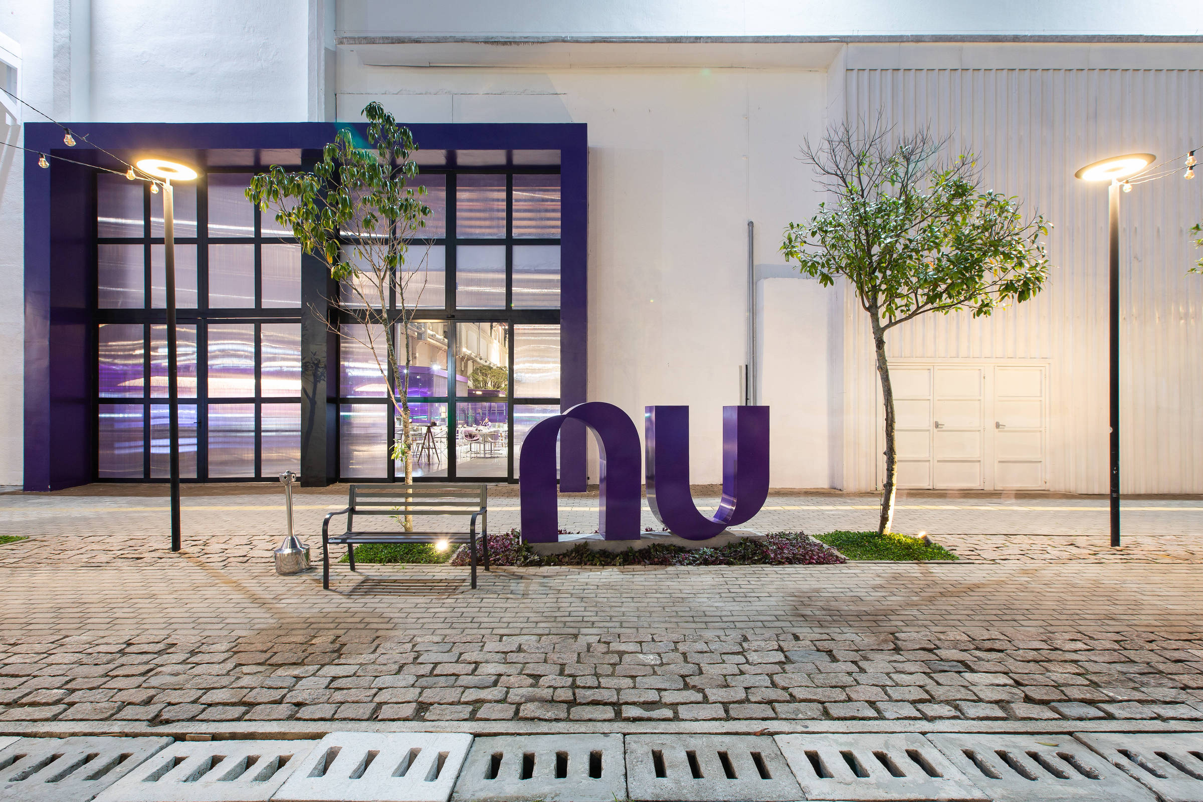 Nubank demite dois funcionários por justa causa por planejarem atacar sistemas internos