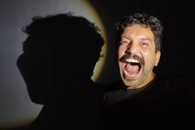 Espetáculo 'Aqui, Agora, Todo Mundo' abre Festival MixBrasil com narrativa interativa