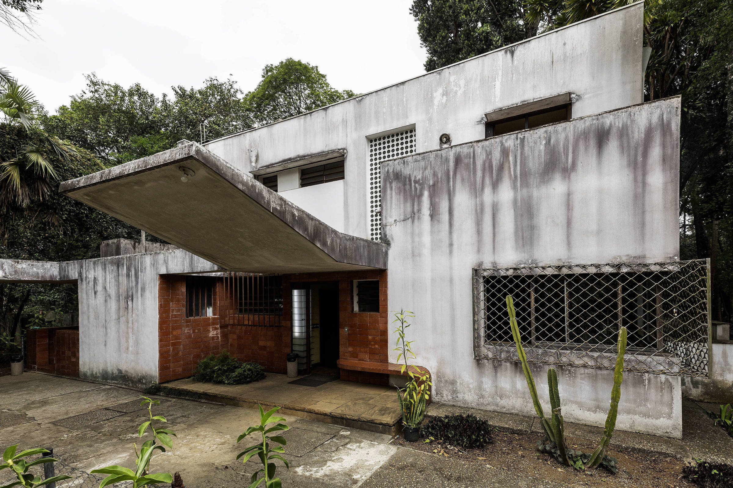 Pioneira no Brasil, obra de Gregori Warchavchik resiste aos trancos e barrancos