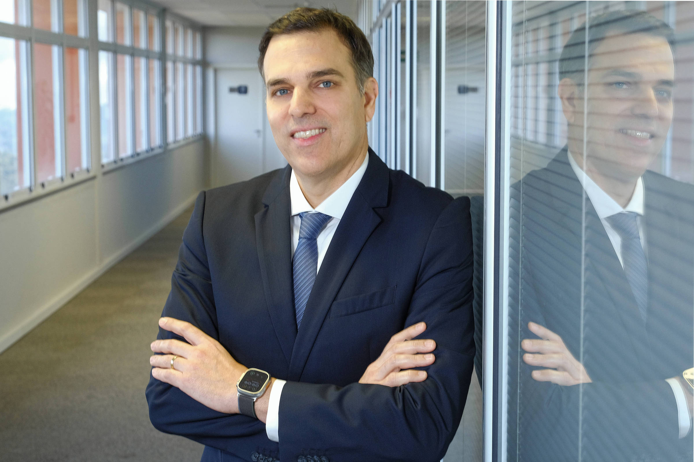 Etanol e biometano podem fazer a transição para o transporte público elétrico, diz CEO da Marcopolo