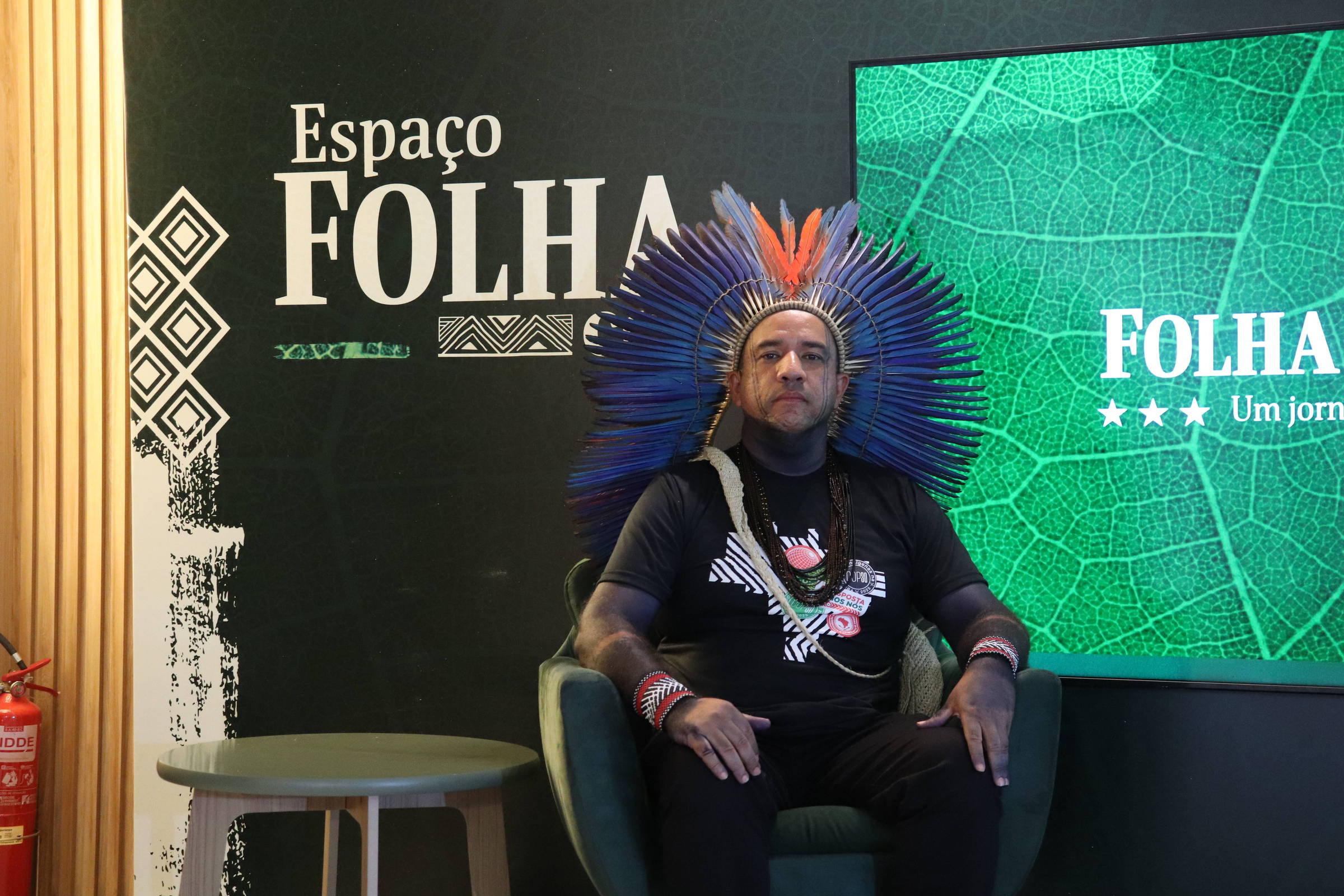 Mundo precisa compreender o que acontece na amazônia, diz liderança indígena sobre a COP30