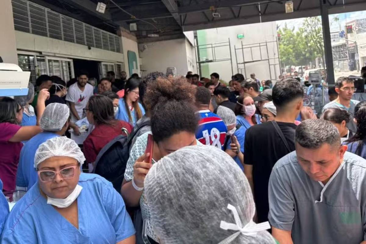 Incêndio atinge hospital em Fortaleza e bebês em incubadoras são evacuados