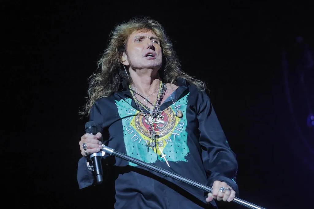 David Coverdale, vocalista da banda de rock Whitesnake, anuncia sua aposentadoria