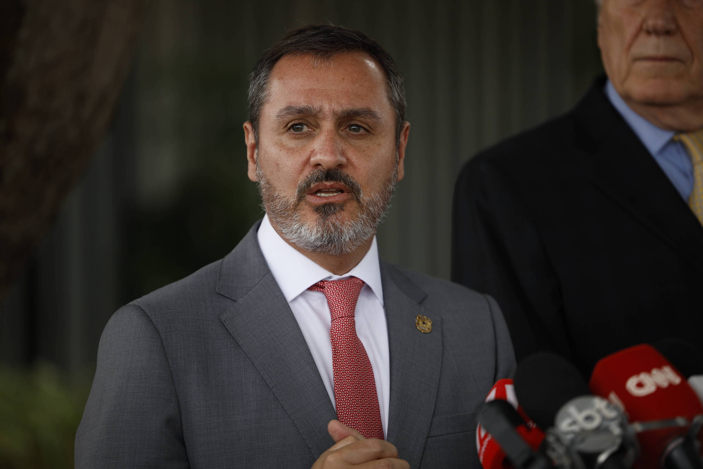 Operação que mirou Master envolve fraude de R$ 12 bi, diz chefe da PF