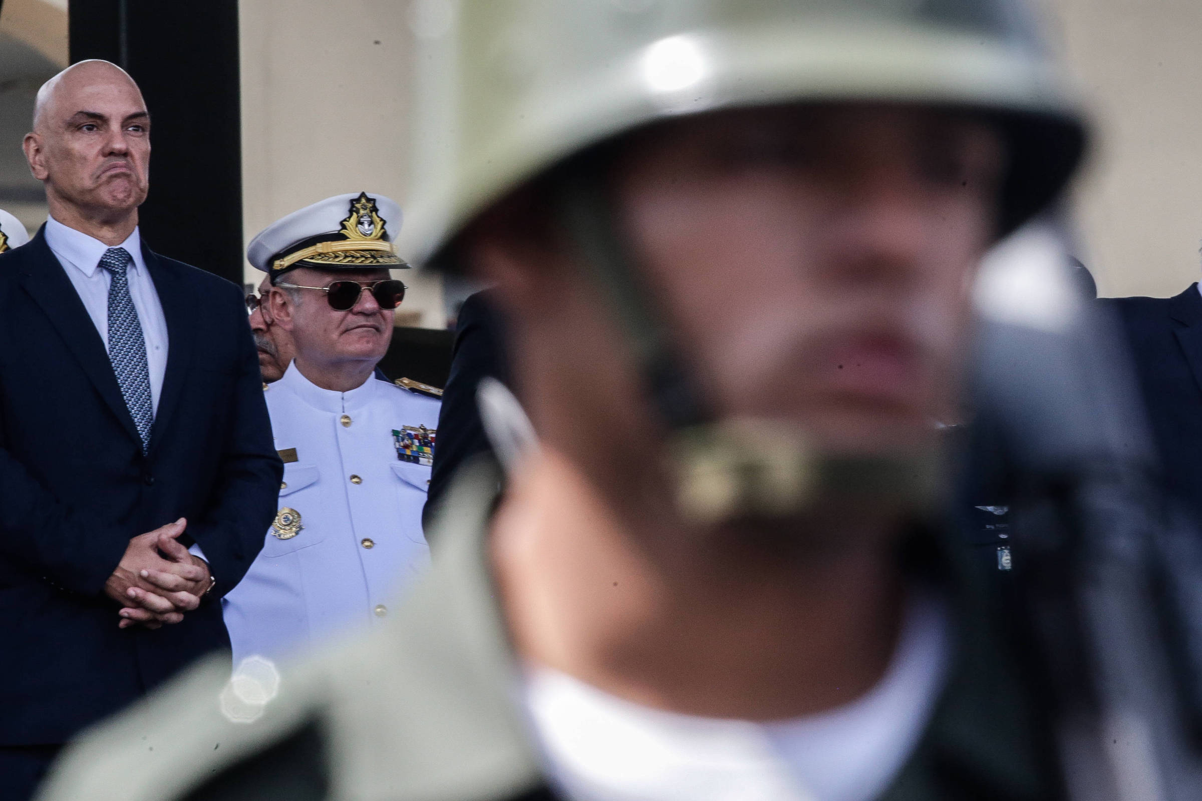 General livre alivia um pouco crise entre STF e militares