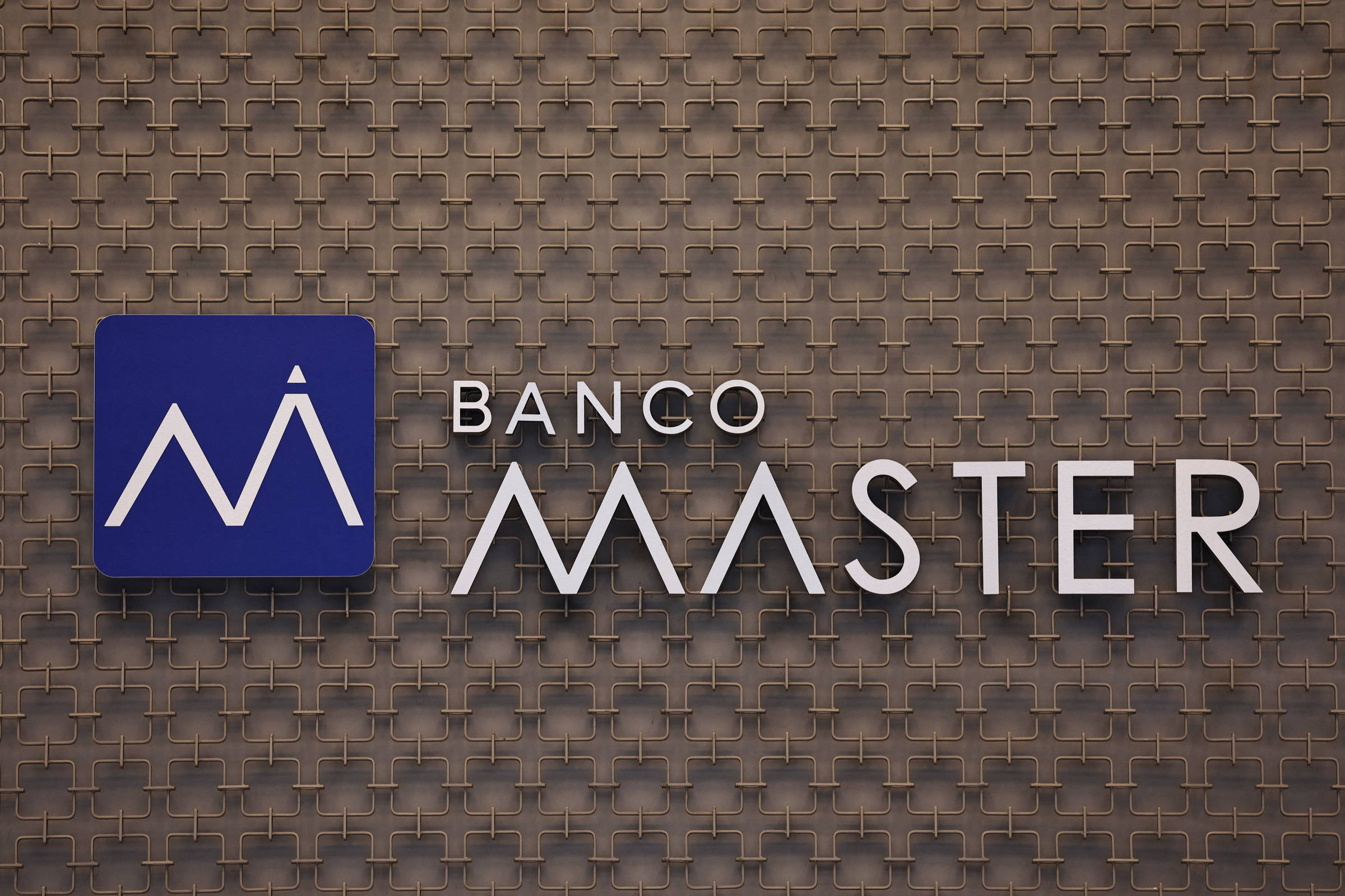 Banco Master abandonou escritório mais caro de Miami
