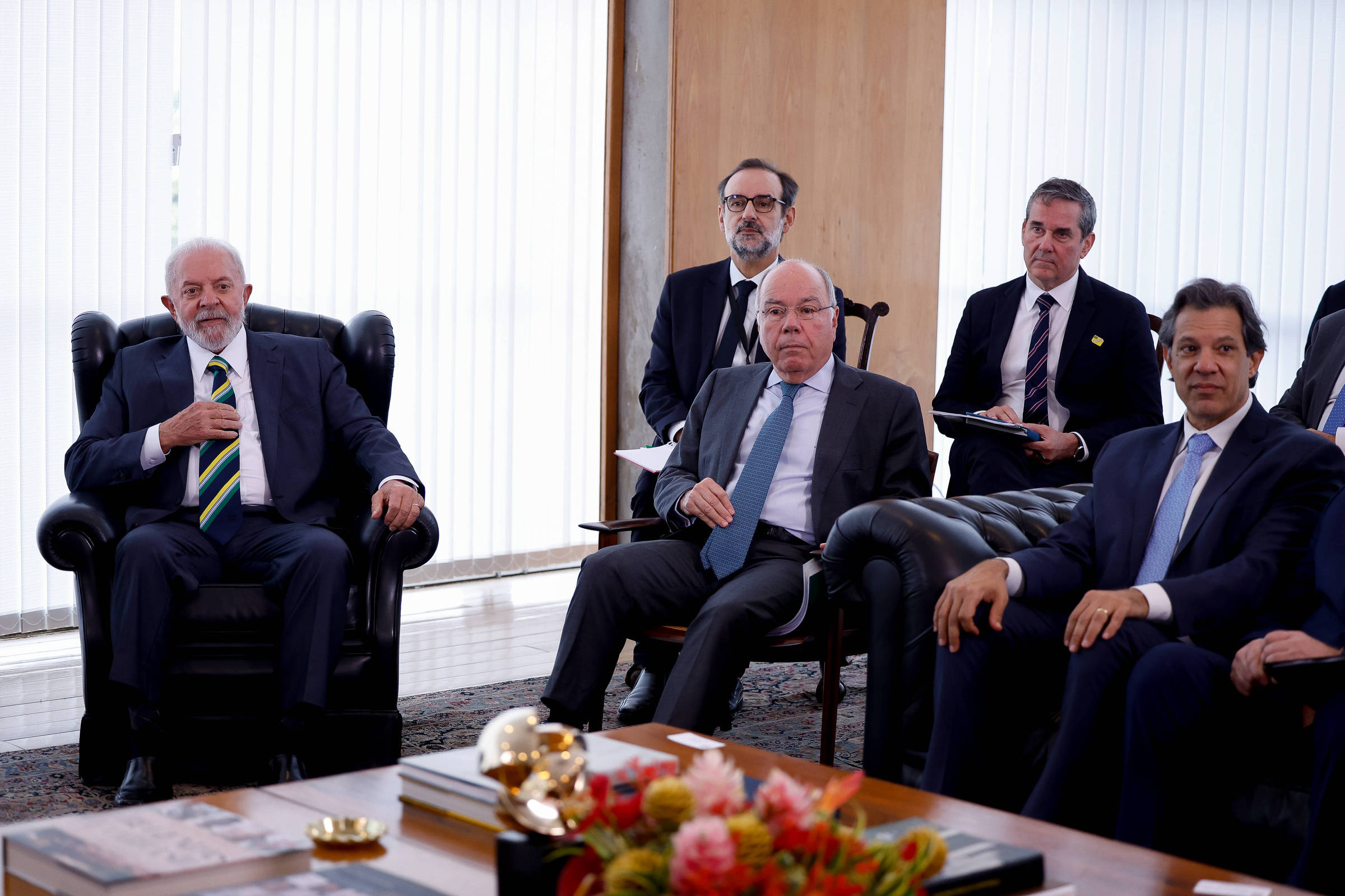 Governo exalta superar 30% de negros em cargos de confiança, mas 5 ministérios ficam abaixo da meta