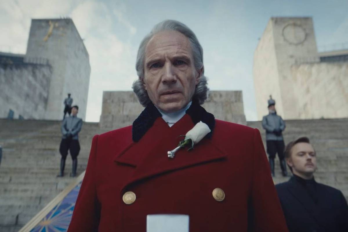 Novo 'Jogos Vorazes' lança trailer com ator que fez Lord Voldemort como Snow; veja