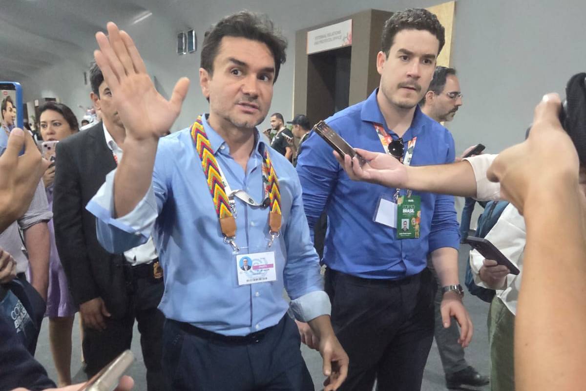 Ministro fará reunião sobre turismo sustentável após incêndio na COP30 ser controlado