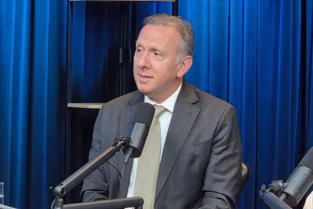 Relator diz que vai flexibilizar licitação para IAs nacionais e defende remunerar produtor de conteúdo