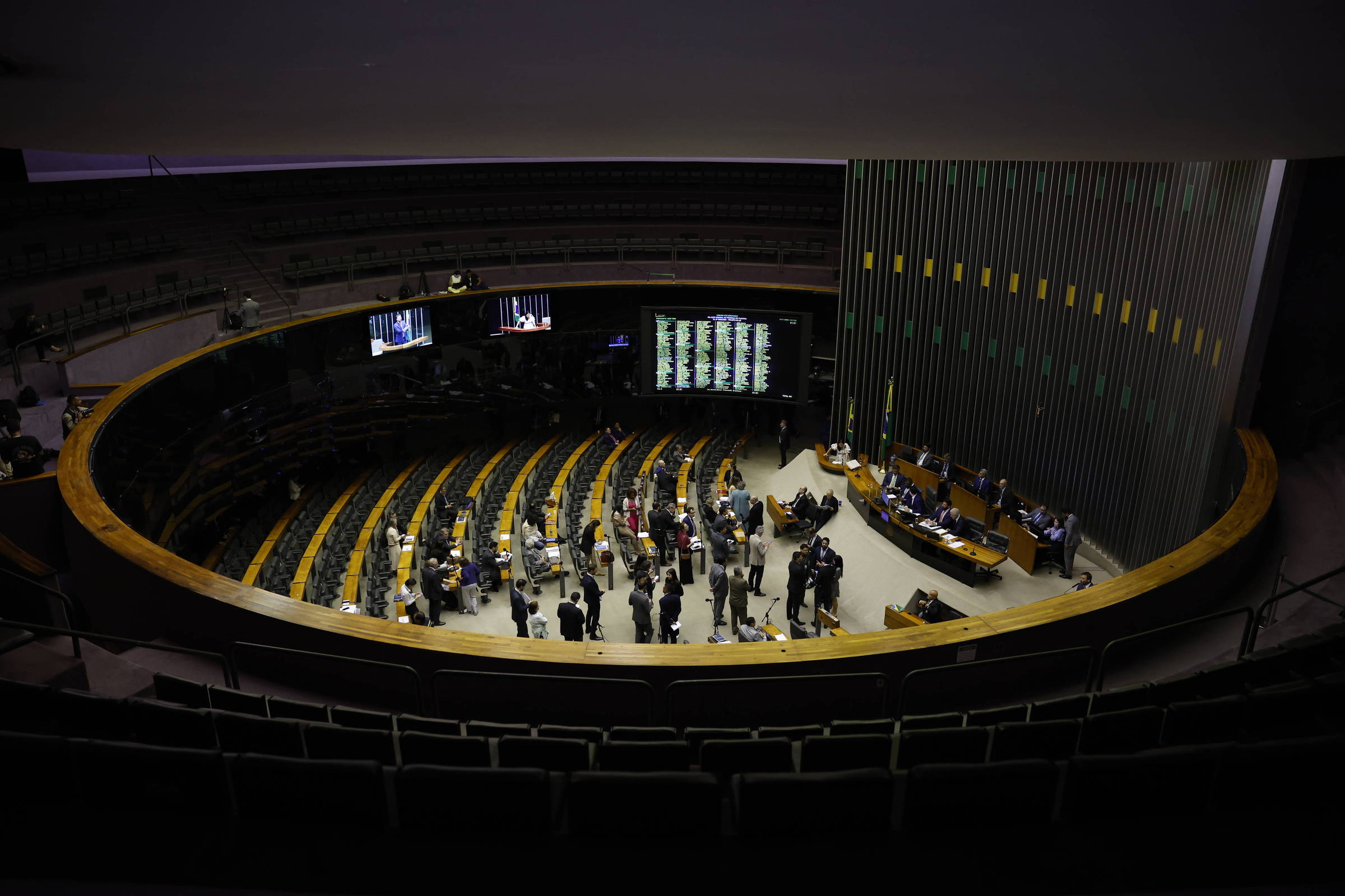 Projeto contra facções se transformou em instrumento de politização, diz criminalista