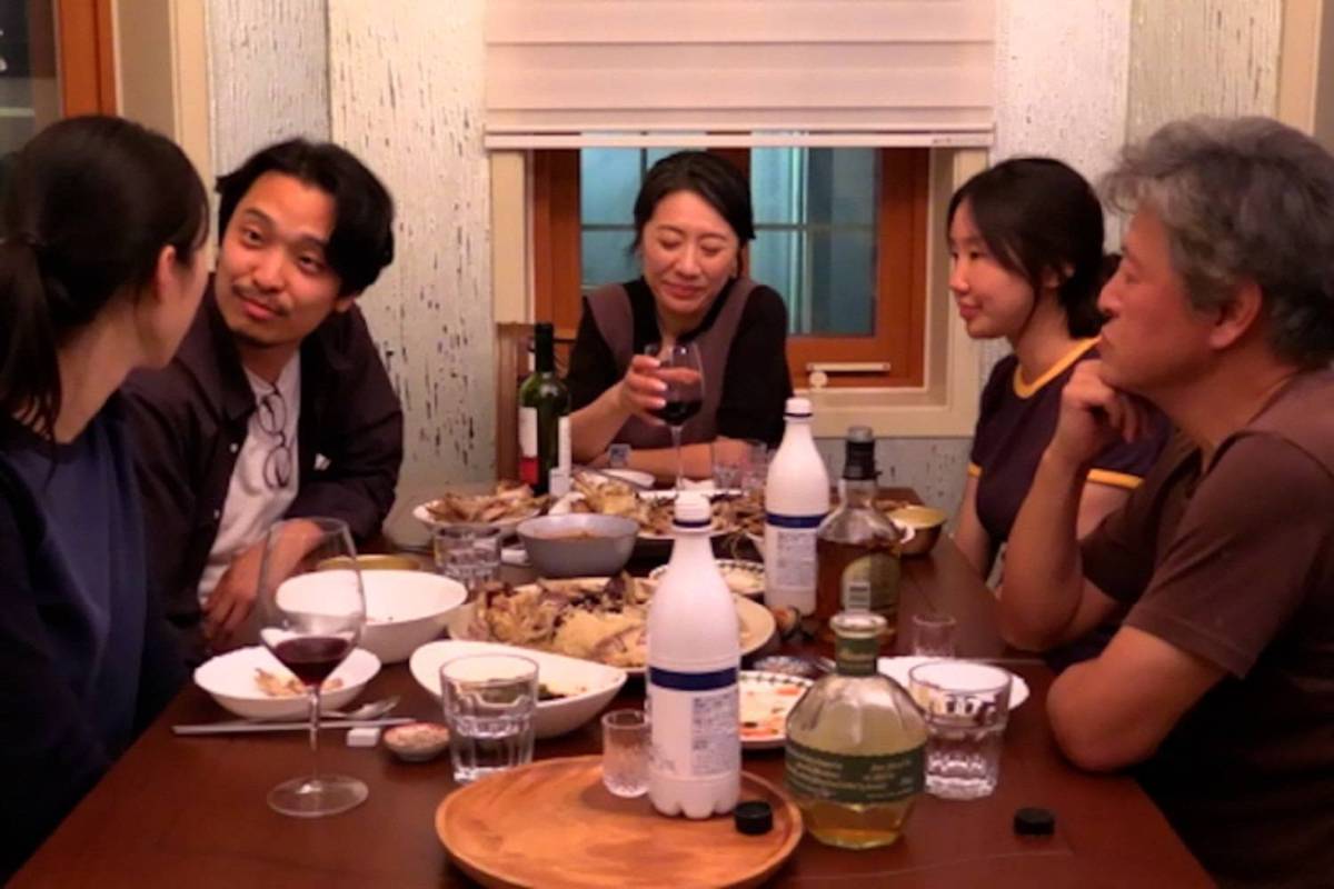 Hong Sang-soo brilha ao reforçar suavidade com que enxerga a vida