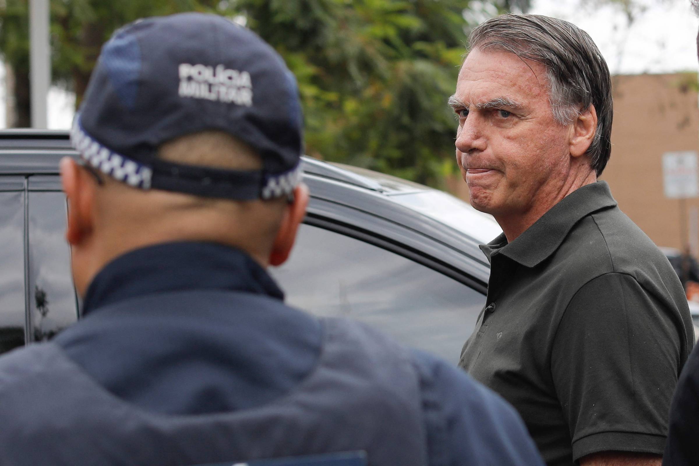 Ao ver Bolsonaro na cadeia, lembre-se: ali está o maior criminoso da história da República