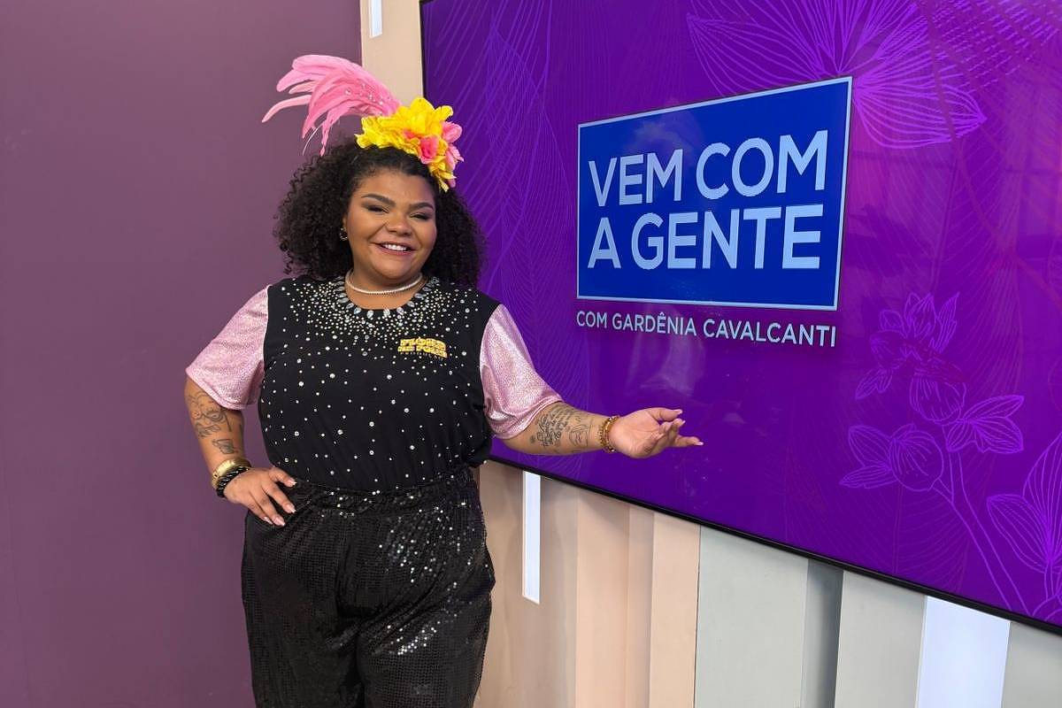 Filha de Arlindo Cruz, Flora Cruz ganha quadro sobre Carnaval na Band Rio