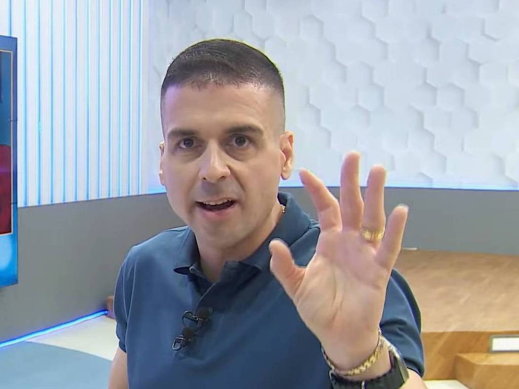 Marcelo Castro pedindo Pix para senhora durante Alô Juca desta sexta (21)