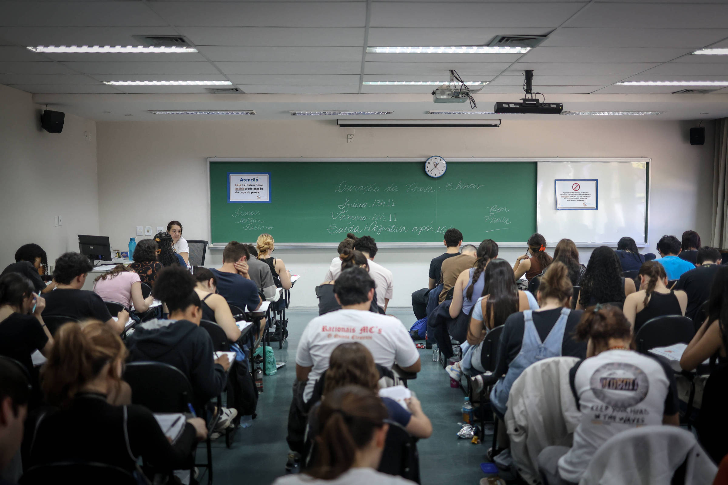 Educação, raça e a economia brasileira