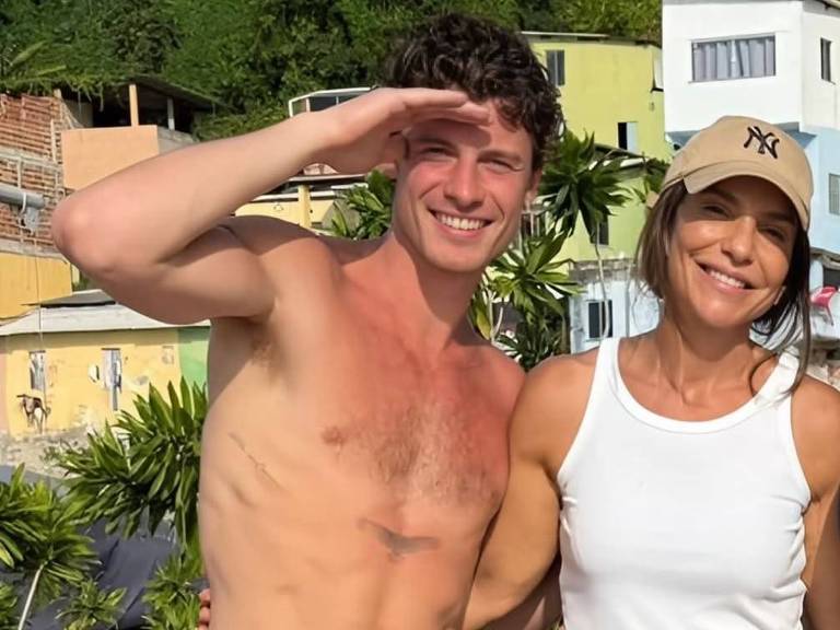 Shawn Mendes posa com Ivete Sangalo