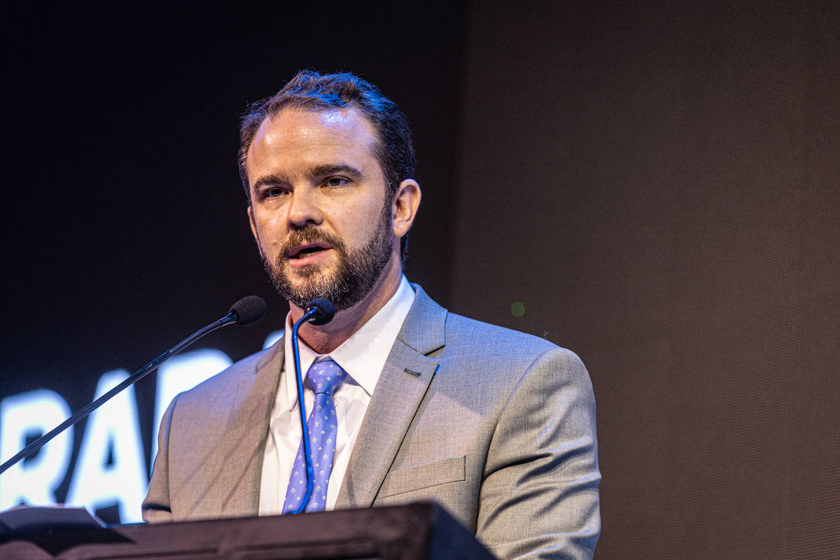 Juros elevam dívida pública e é preciso convergir políticas fiscal e monetária, diz secretário da Fazenda