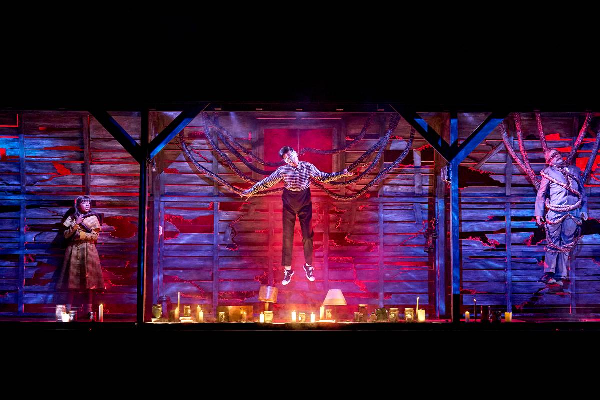 Peça de 'Stranger Things' surpreende por efeitos, mas seu roteiro é fraco