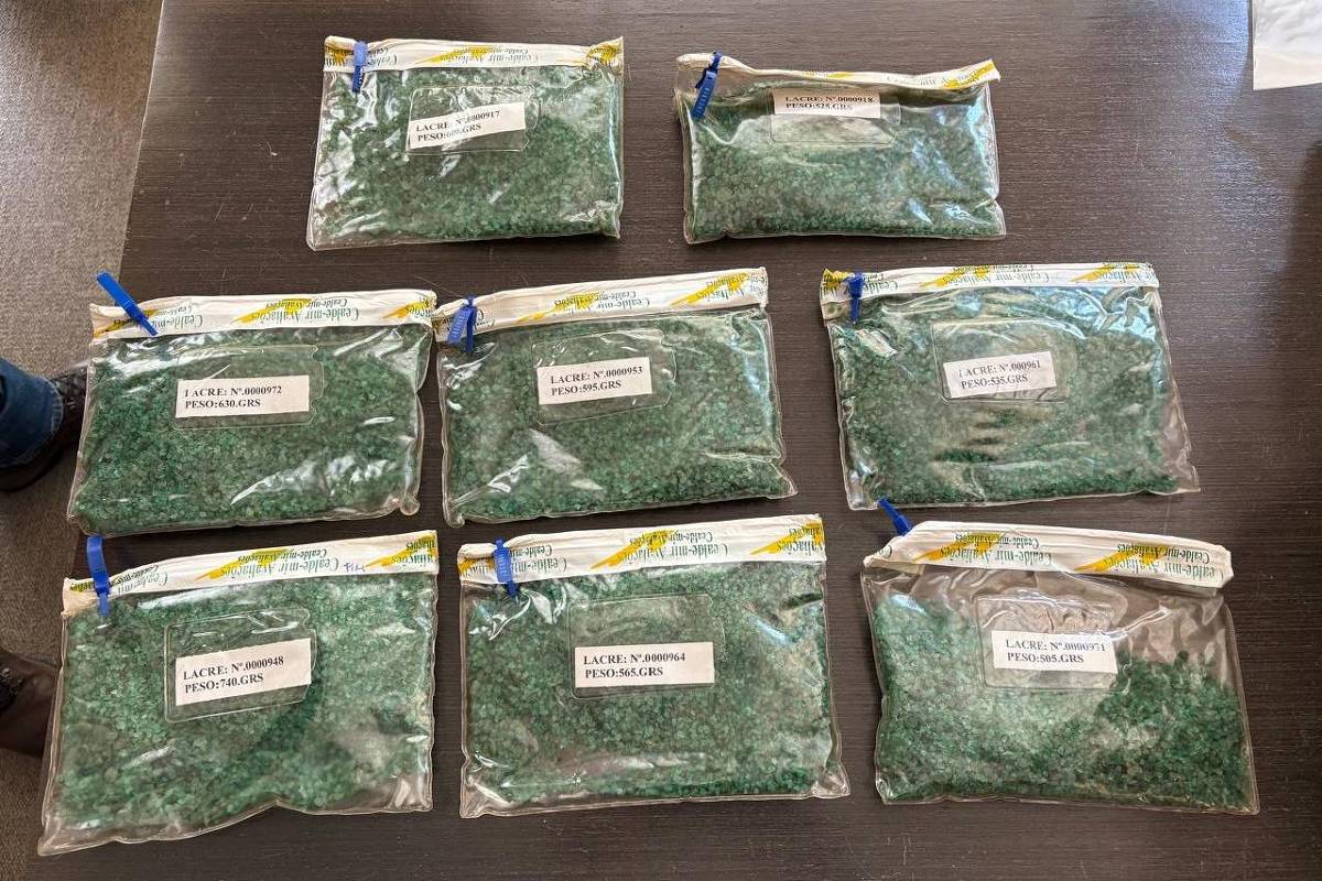 Operação que mirou Grupo Fit apreende esmeraldas em endereço alvo de busca