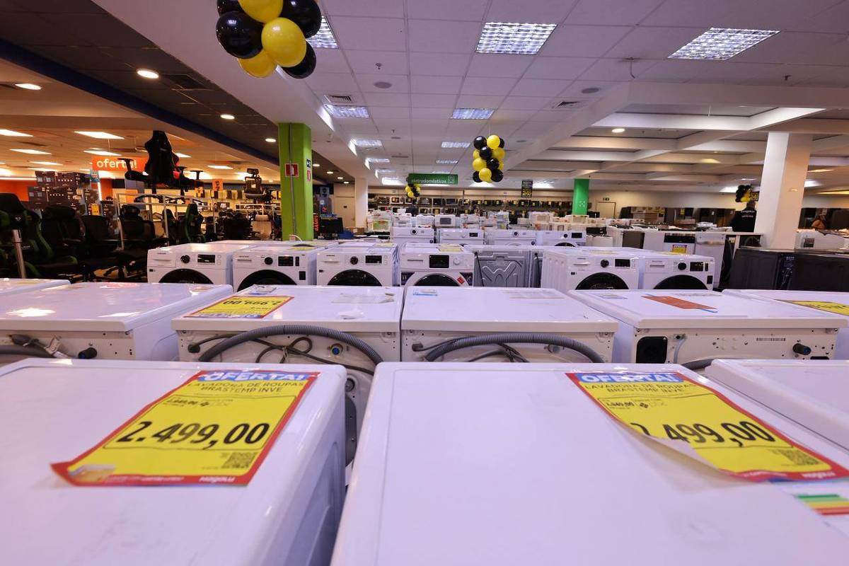 São Paulo tem Black Friday de lojas vazias no comércio de rua