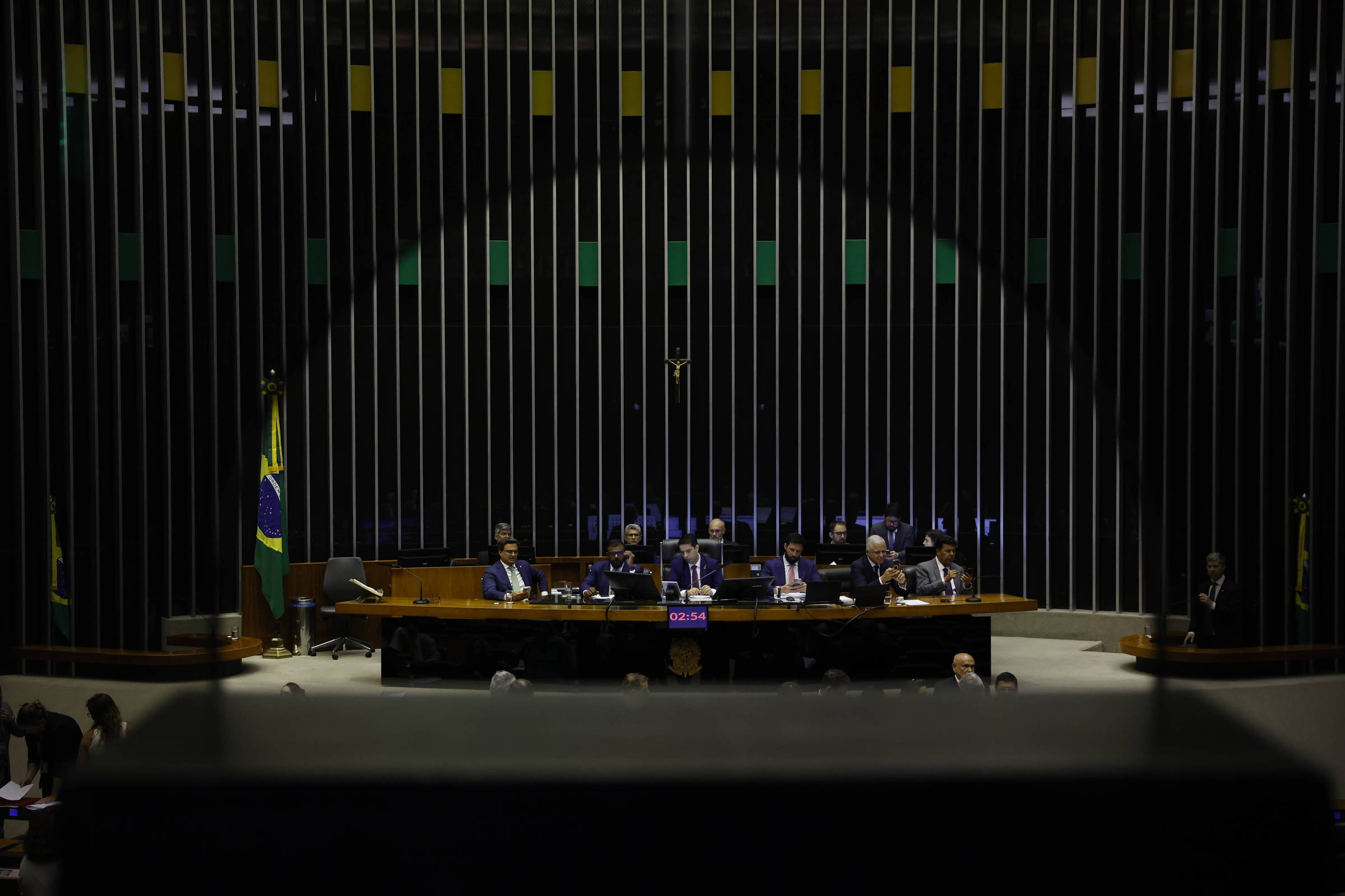 Maioria dos profissionais de lobby ganha acima de R$ 35 mil, diz pesquisa