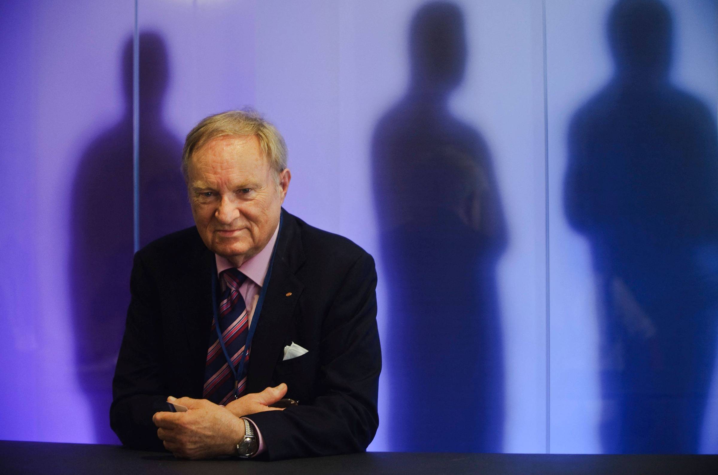 Fundador da Dignitas, associação de suicídio assistido, usa o próprio serviço para morrer aos 92