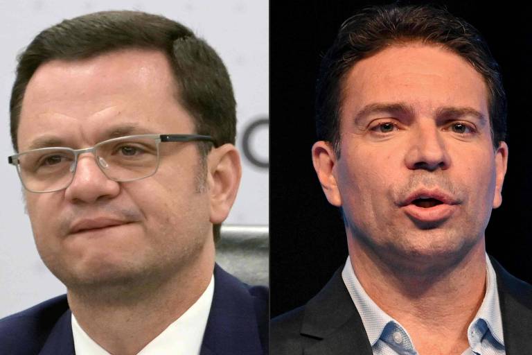 Sete homens aparecem em retratos alinhados horizontalmente, todos com expressão séria. Dois deles vestem uniformes militares, enquanto os demais usam ternos e gravatas. O fundo varia entre cores sólidas e ambientes internos neutros.