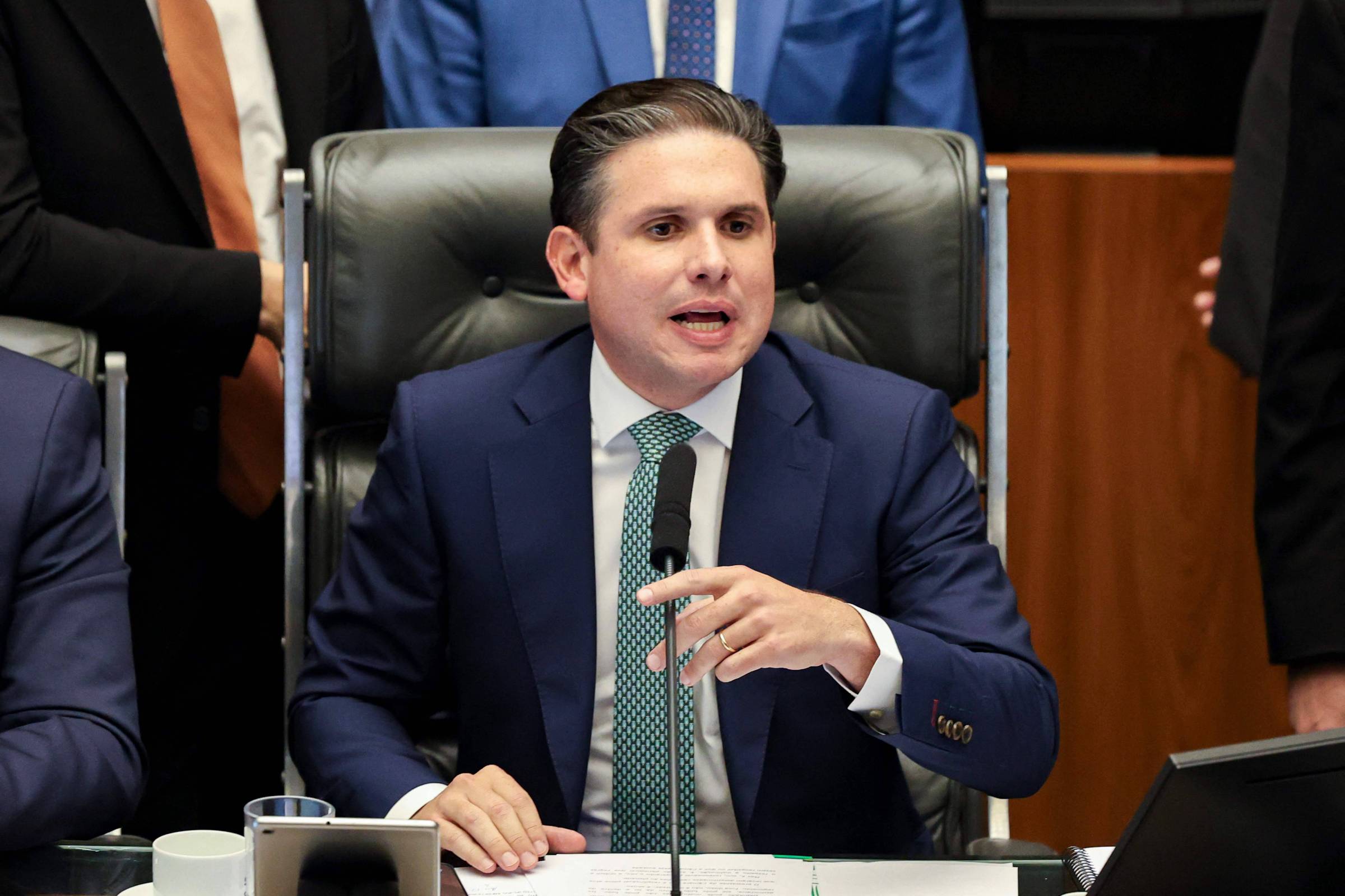 Hugo Motta é a atração maior do circo do acordão de Natal