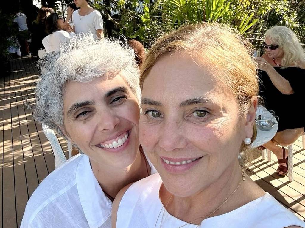 Heloisa P&eacute;riss&eacute; com a namorada Leticia Prisco