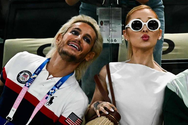 Frankie Grande e Ariana Grande em jogo das Olímpiadas de Paris - Loic Venance - 28.jul.24/AFP · Loic Venance - 28.jul.24/AFP