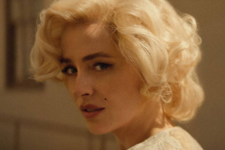 Dakota Johnson no curta 'Flesh Impact', de Maggie Gyllenhaal - Divulgação · Divulgação