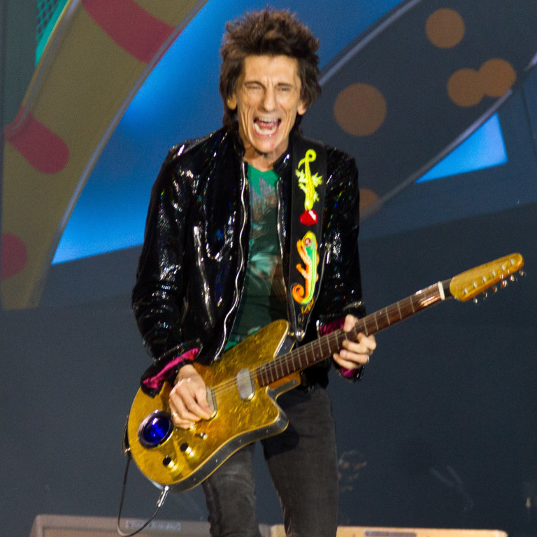 Na véspera de completar 69 anos, guitarrista dos Rolling Stones se torna pai de gêmeas