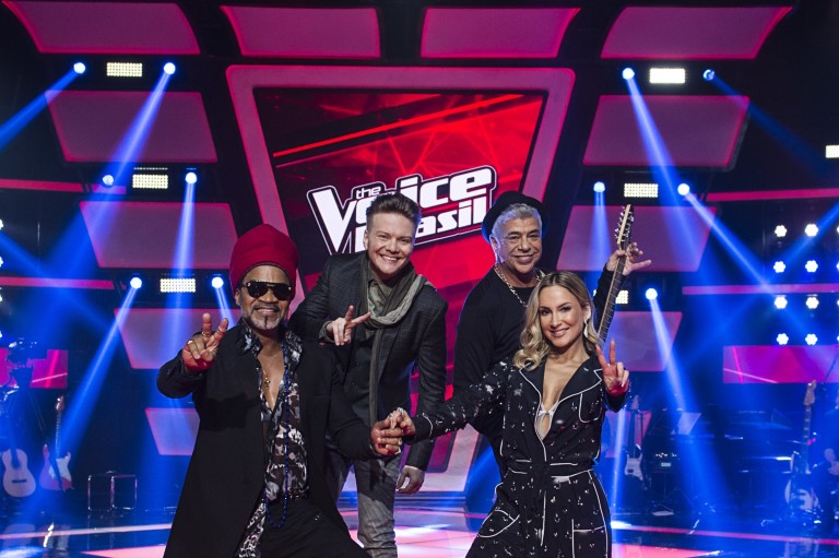 Nova temporada do 'The Voice' estreia com Ivete e batalha entre candidatos de times diferentes 