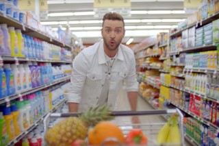 Justin Timberlake no clipe de 'Can't  Stop the Feeling'