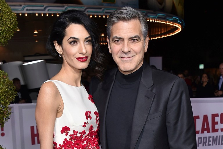 Mãe de George Clooney revela o sexo dos gêmeos que o ator terá com Amal