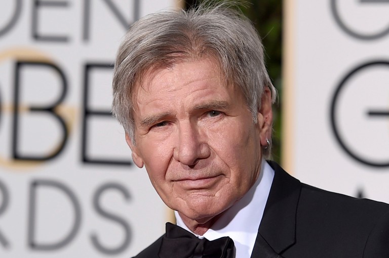 Vídeo mostra momento em que Harrison Ford escapa de acidente aéreo em aeroporto dos EUA; assista 