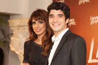 A atriz e escritora Maria Ribeiro com o marido, o ator Caio Blat