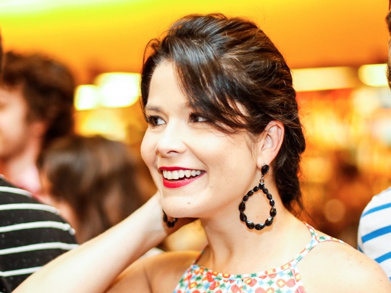 A atriz Samara Felippo na pré-estreia de "Mulheres Ácidas", no Teatro Eva Herz em São Paulo