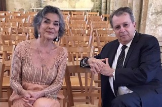 Betty Faria e Daniel Filho casam filho em castelo na França
